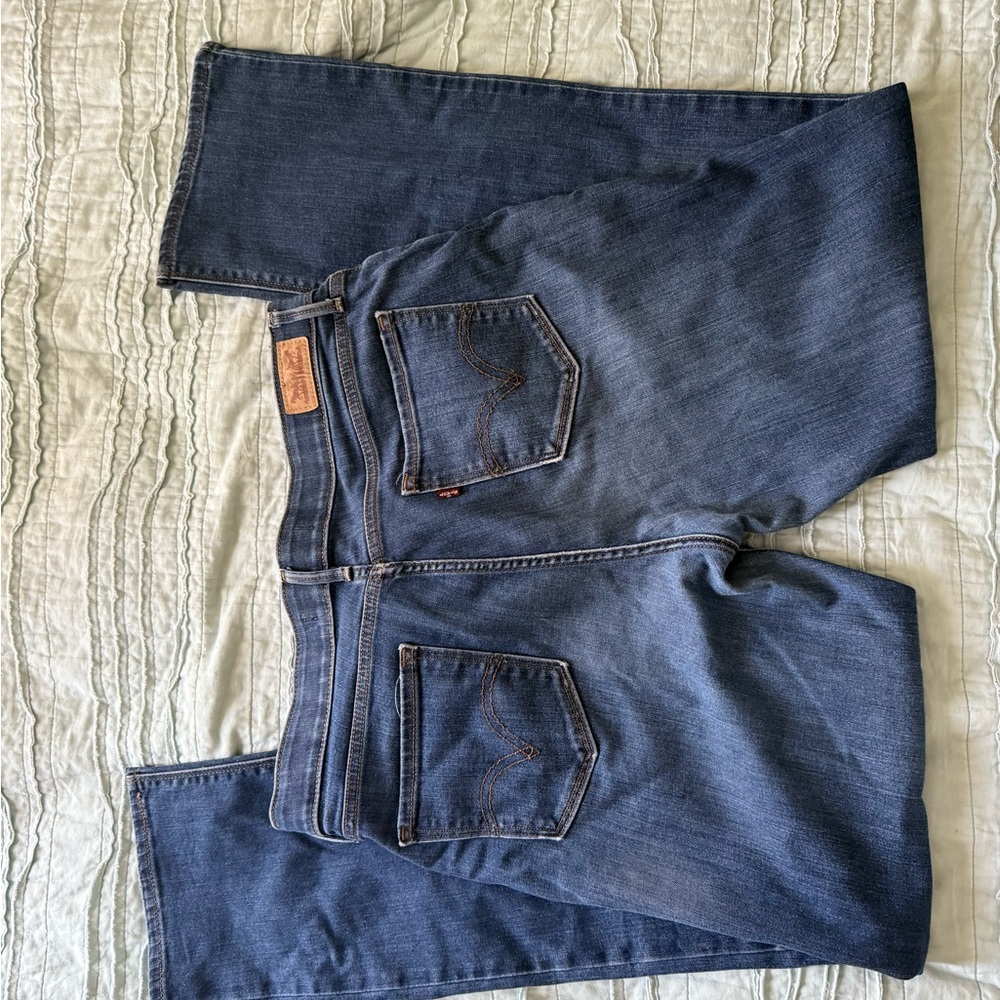 Levi’s 525 Straight Leg perfect waist